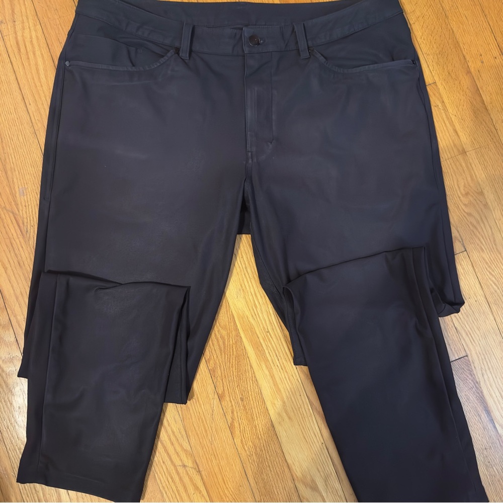 Lululemon ABC Slim-Fit 5 Pocket Pant 32L
*Utilitech - 34x32 - Black